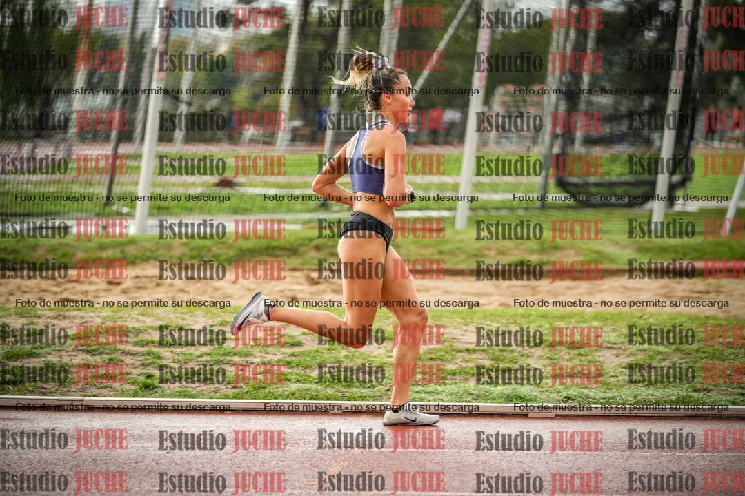 Fotos de los 5000 m de mujeres y varones - serie 3