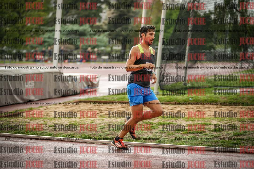 Fotos de los 5000 m de mujeres y varones - serie 3