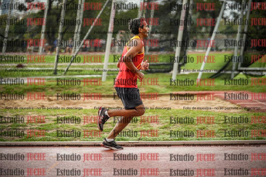 Fotos de los 5000 m de mujeres y varones - serie 3