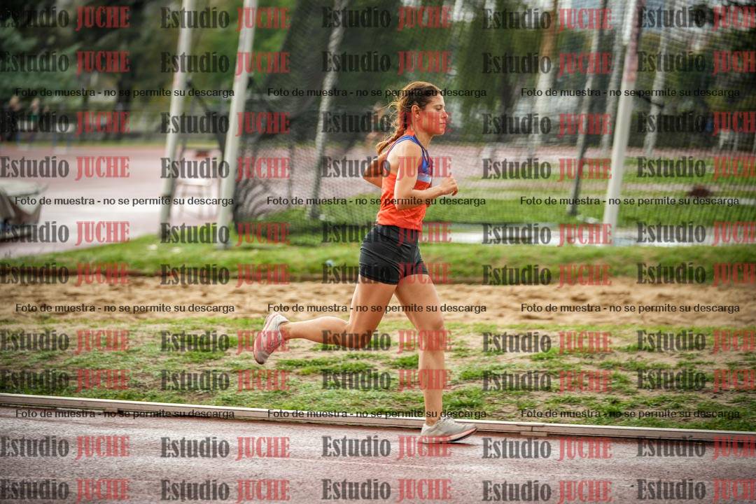 Fotos de los 5000 m de mujeres y varones - serie 3