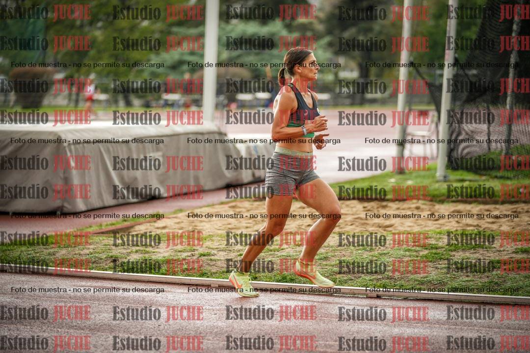 Fotos de los 5000 m de mujeres y varones - serie 3