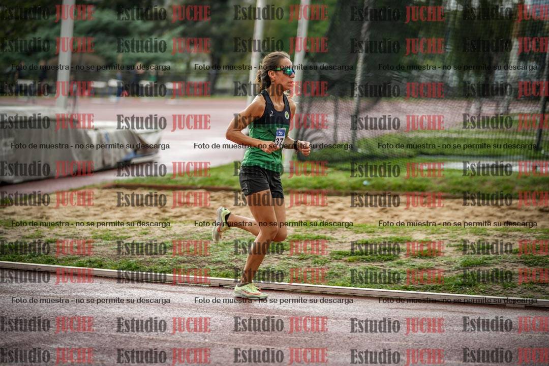 Fotos de los 5000 m de mujeres y varones - serie 3