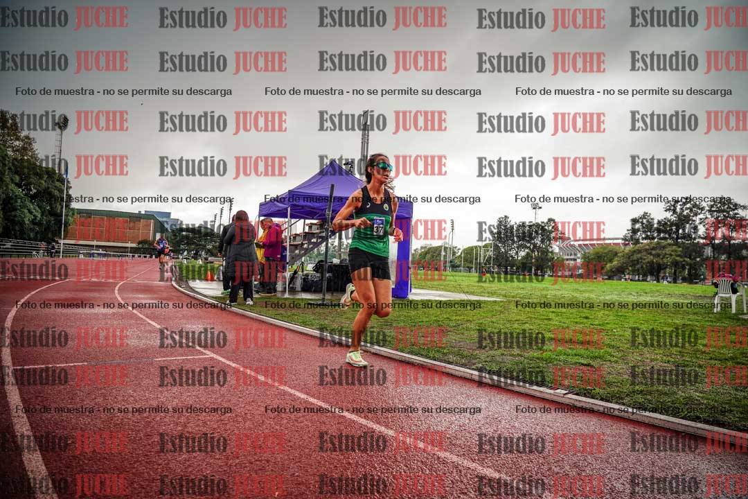 Fotos de los 5000 m de mujeres y varones - serie 3