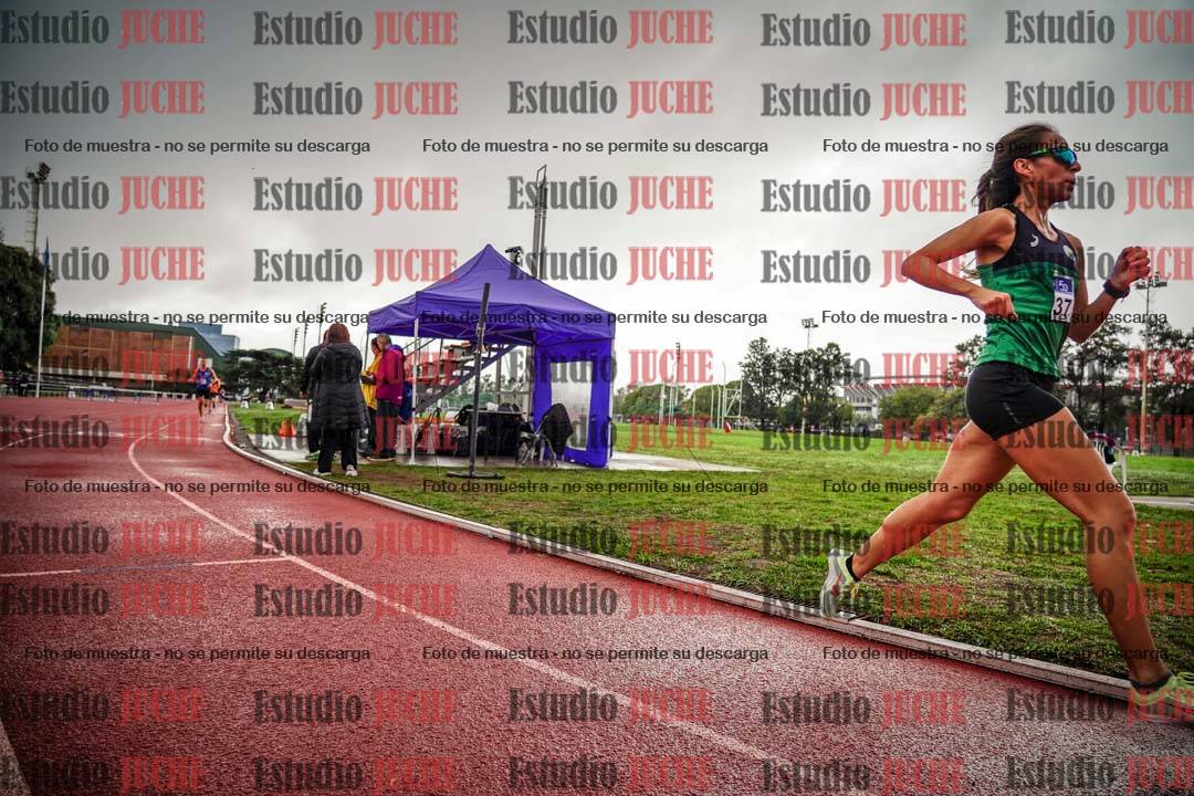 Fotos de los 5000 m de mujeres y varones - serie 3