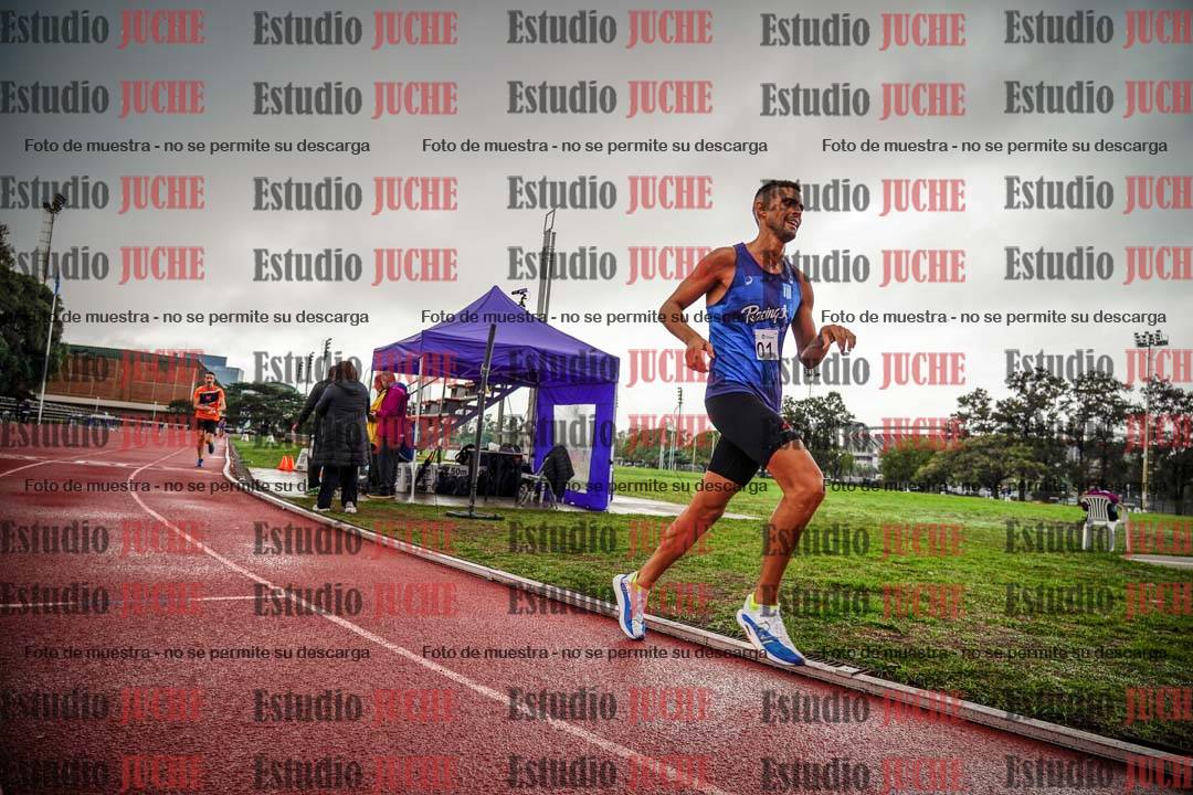 Fotos de los 5000 m de mujeres y varones - serie 3