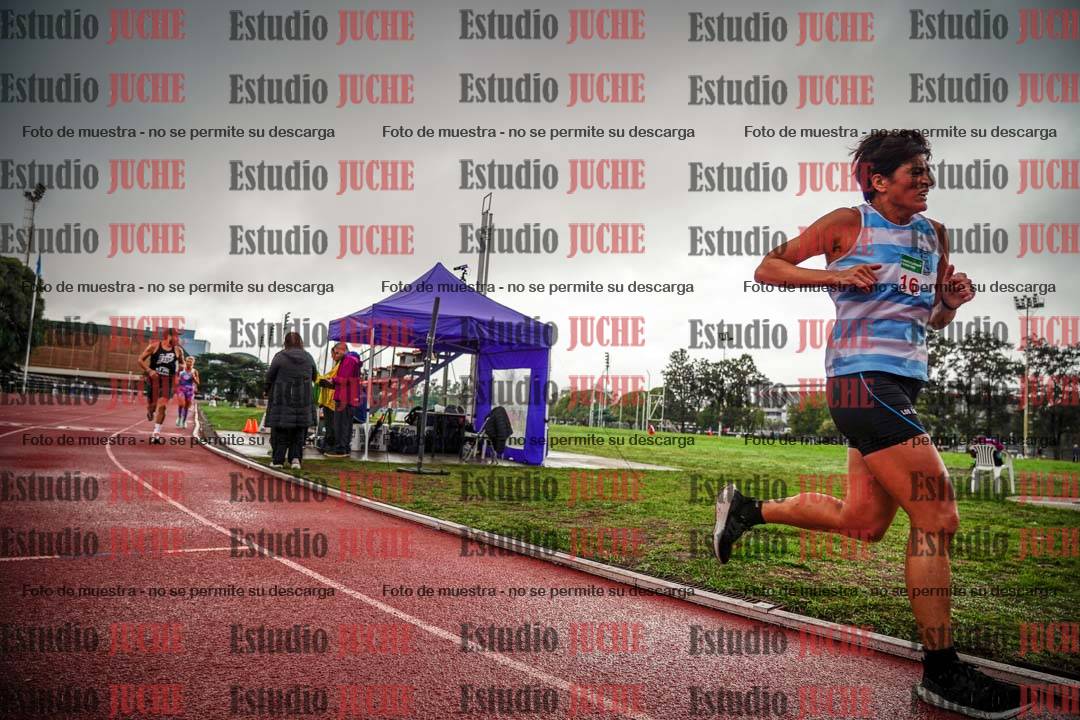 Fotos de los 5000 m de mujeres y varones - serie 3