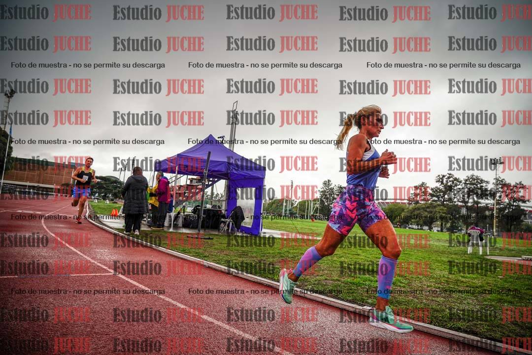 Fotos de los 5000 m de mujeres y varones - serie 3