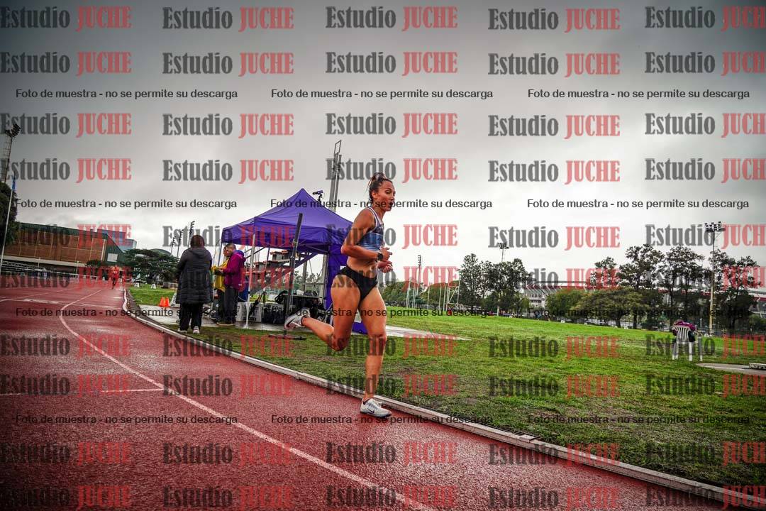 Fotos de los 5000 m de mujeres y varones - serie 3