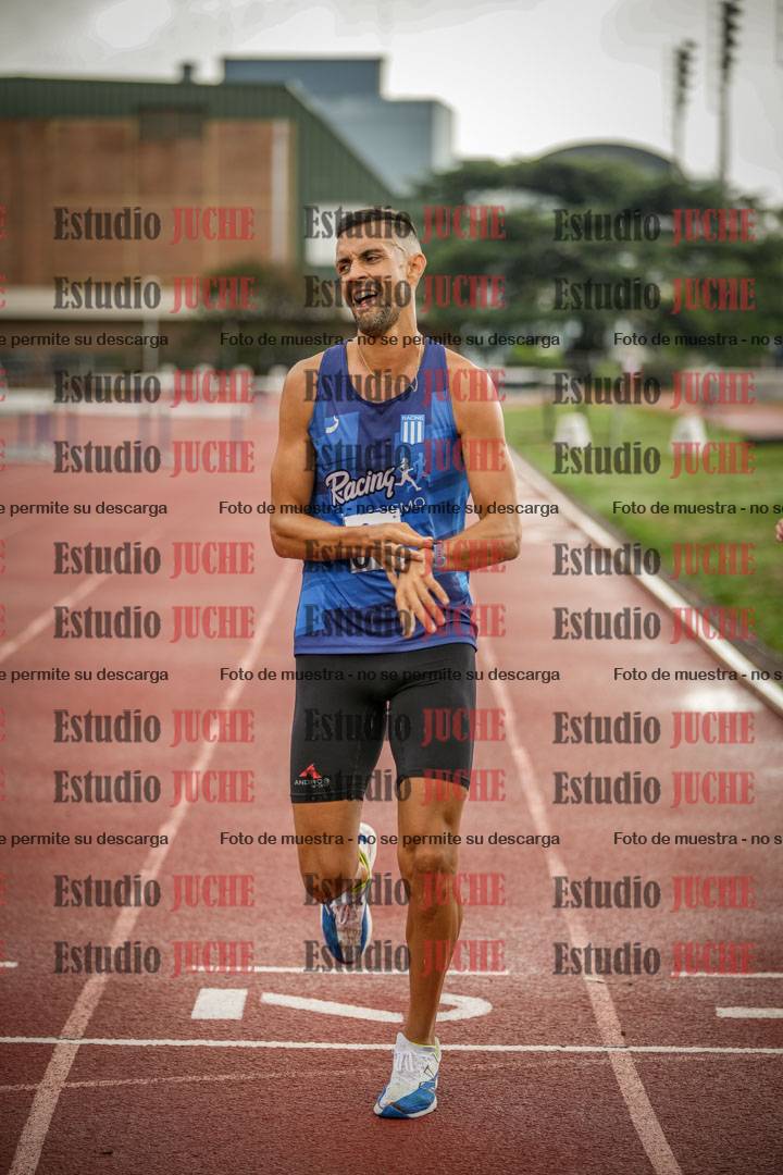 Fotos de los 5000 m de mujeres y varones - serie 3
