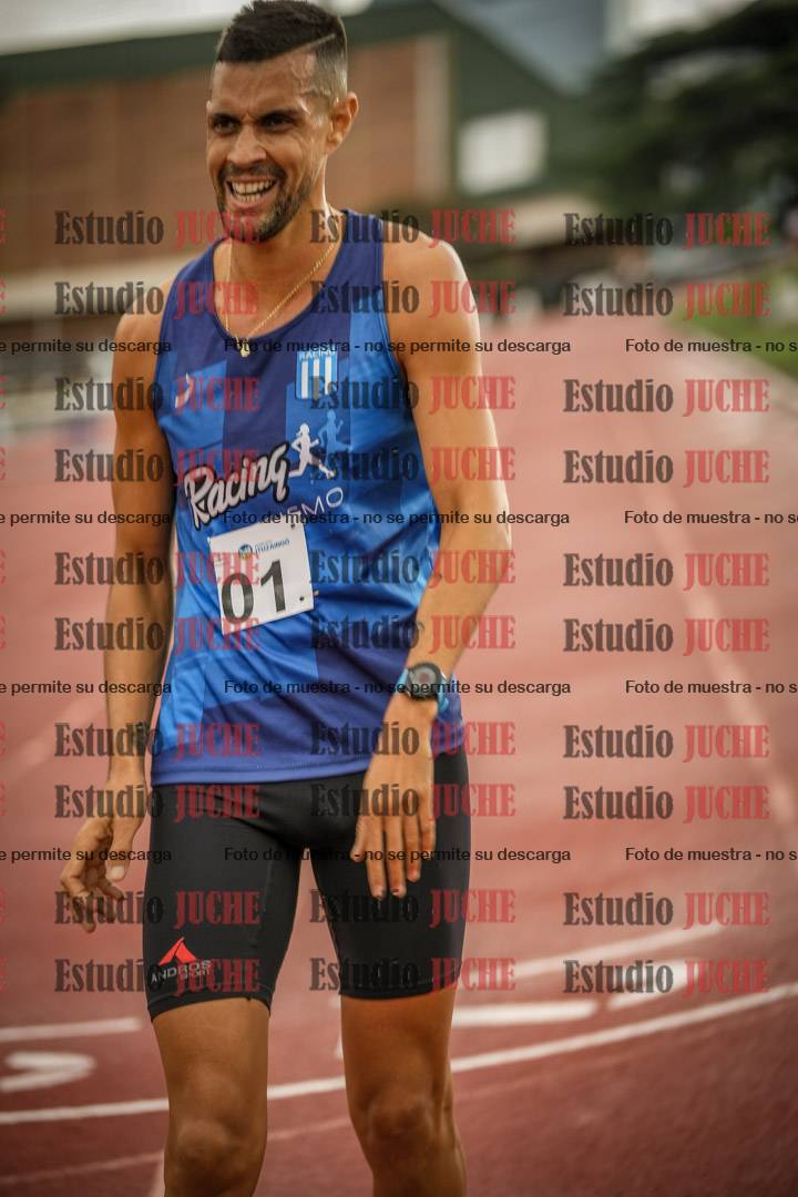 Fotos de los 5000 m de mujeres y varones - serie 3