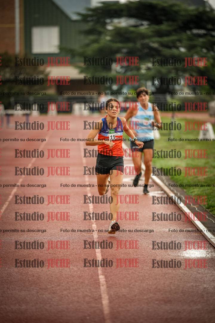 Fotos de los 5000 m de mujeres y varones - serie 3