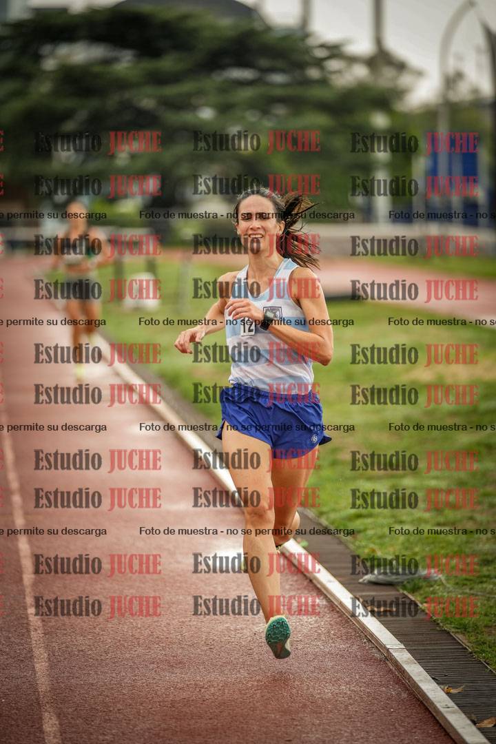 Fotos de los 5000 m de mujeres y varones - serie 3