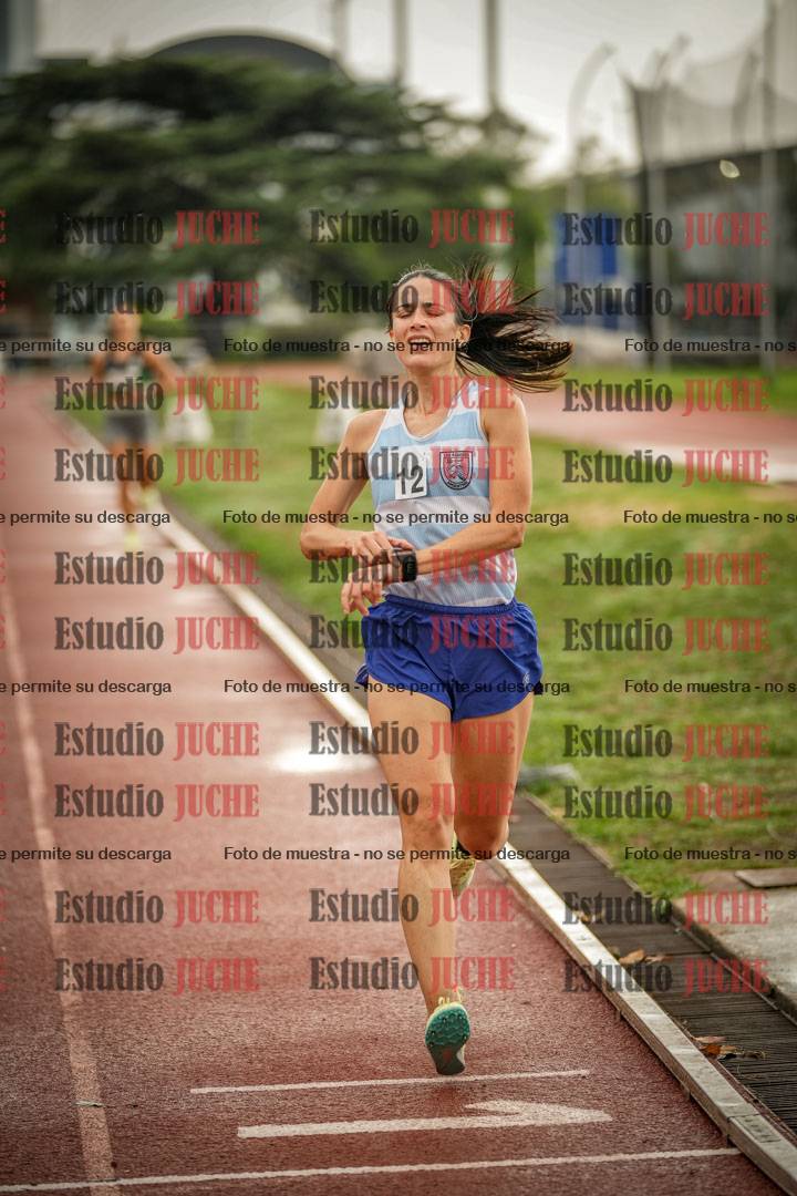 Fotos de los 5000 m de mujeres y varones - serie 3