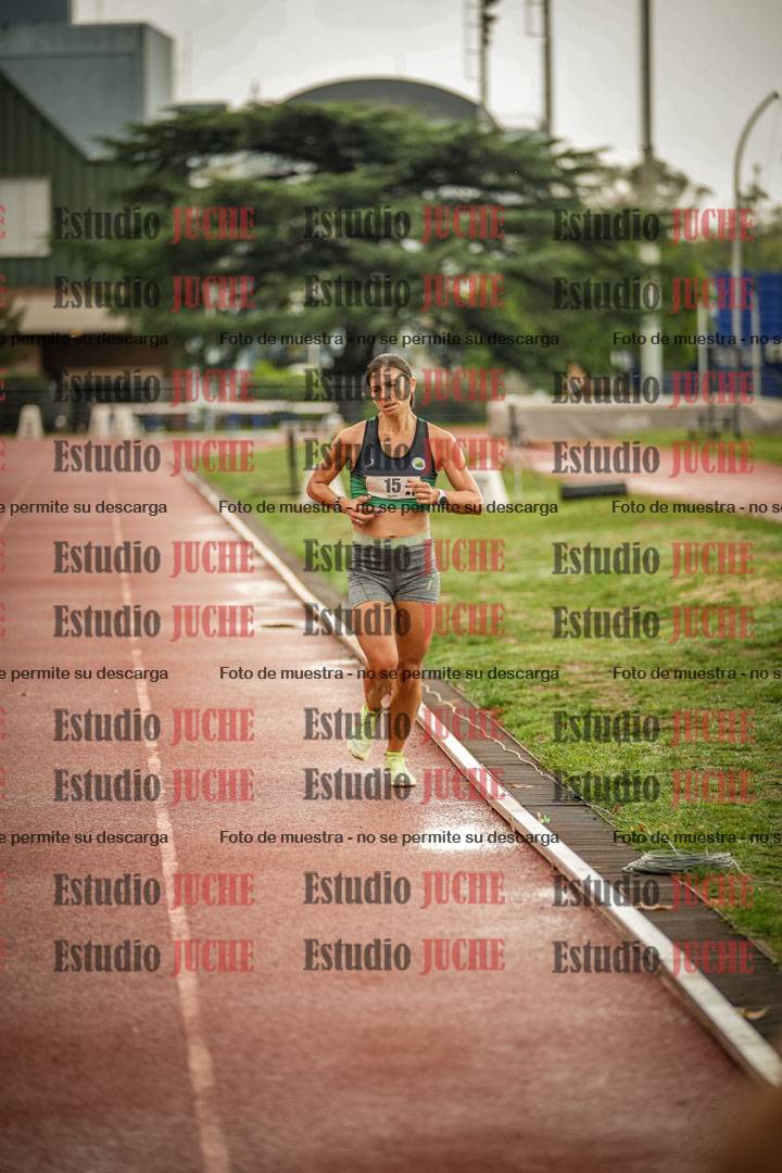 Fotos de los 5000 m de mujeres y varones - serie 3