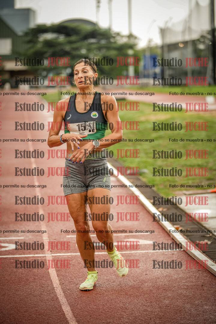 Fotos de los 5000 m de mujeres y varones - serie 3