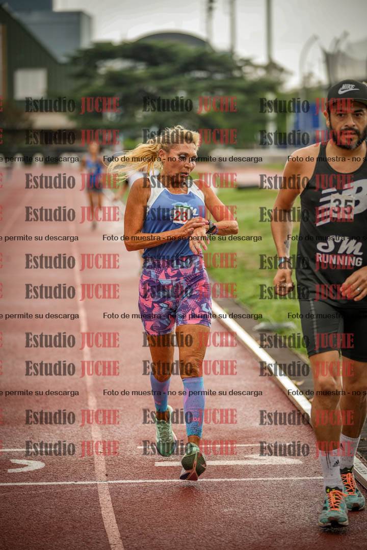Fotos de los 5000 m de mujeres y varones - serie 3