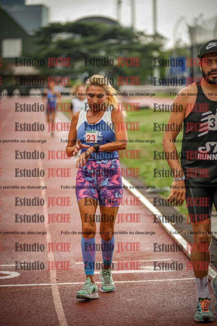 Fotos de los 5000 m de mujeres y varones - serie 3