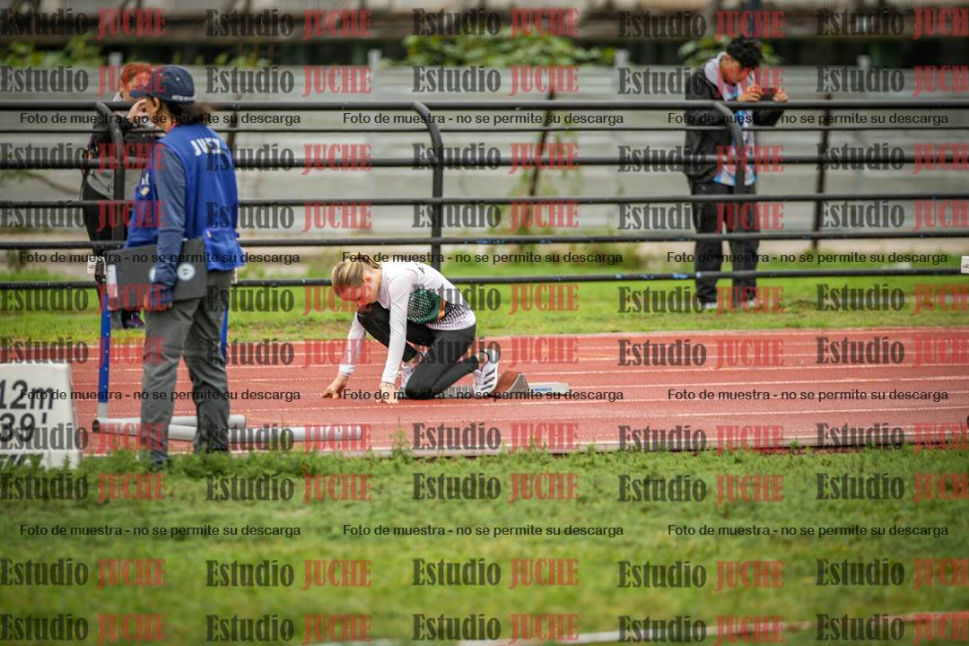 Fotos de los 295 m con vallas de mujeres