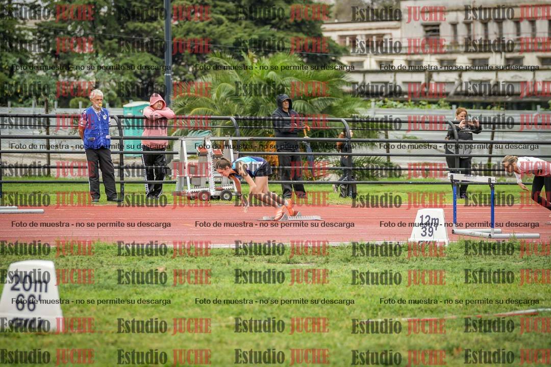 Fotos de los 295 m con vallas de mujeres