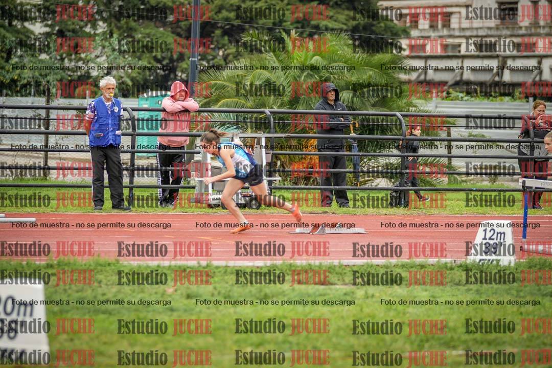 Fotos de los 295 m con vallas de mujeres