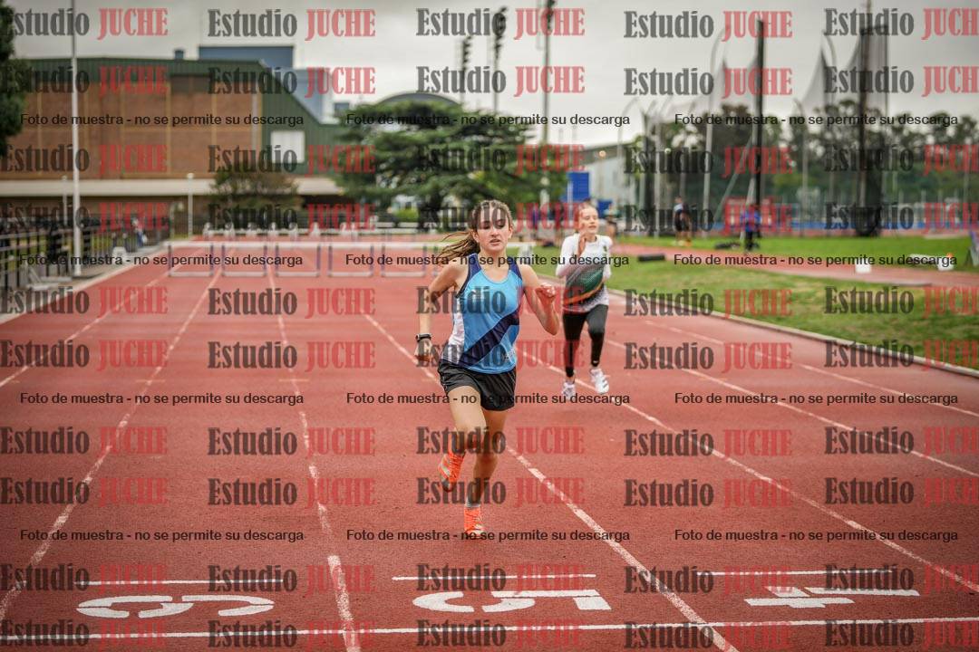 Fotos de los 295 m con vallas de mujeres