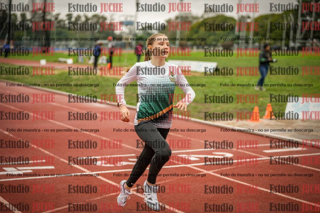 Fotos de los 295 m con vallas de mujeres