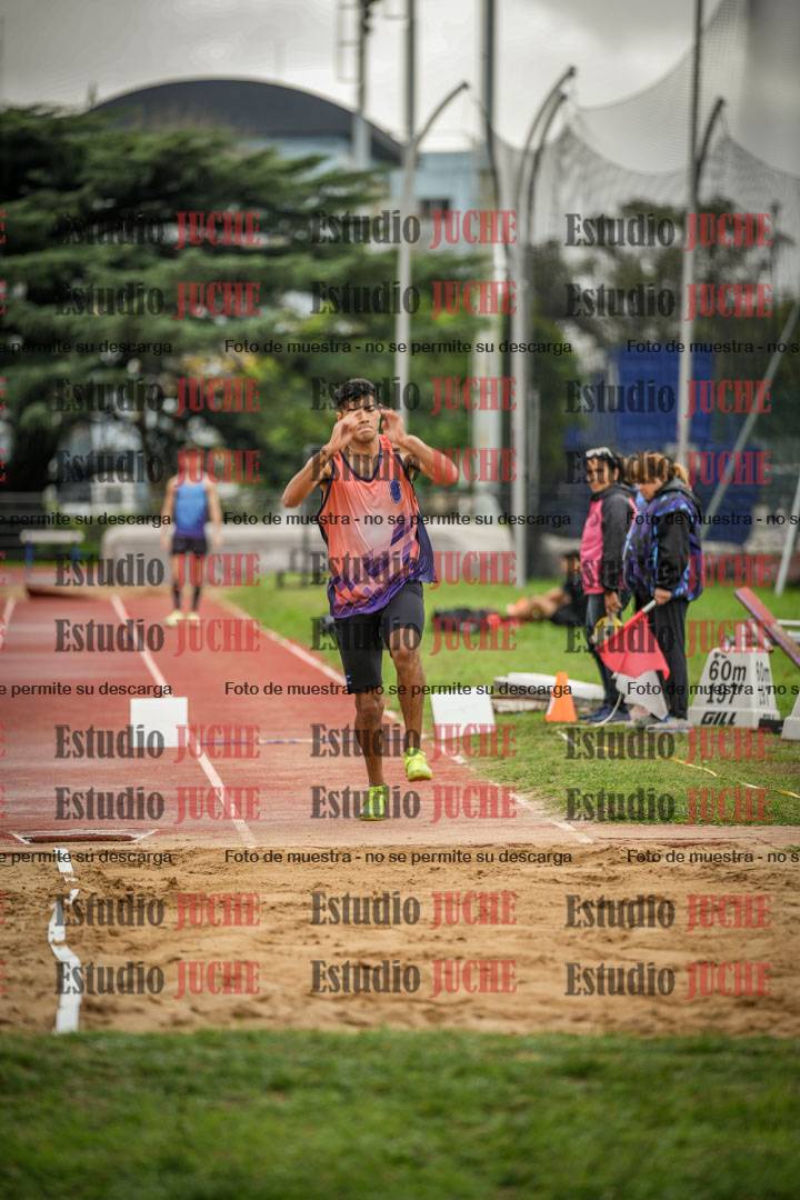 Fotos del salto triple - incluye todas las tandas
