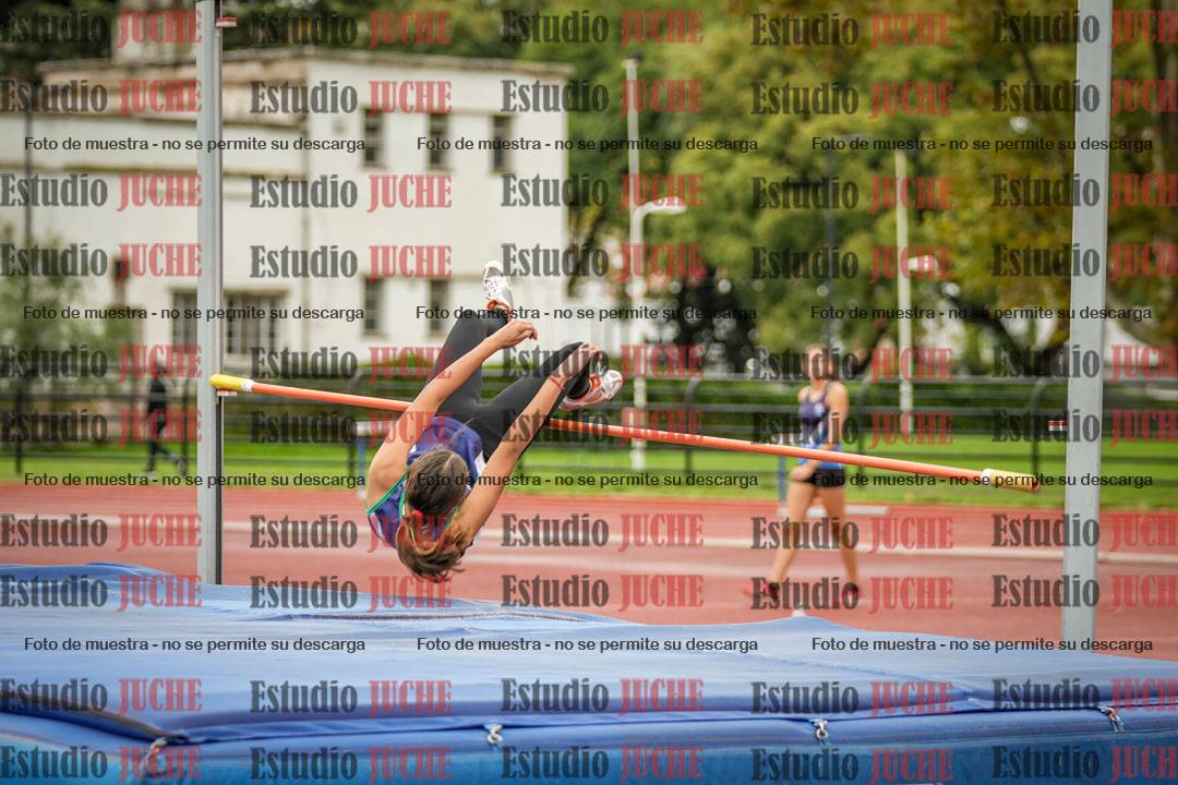 Fotos del salto en alto - incluye todos los grupos