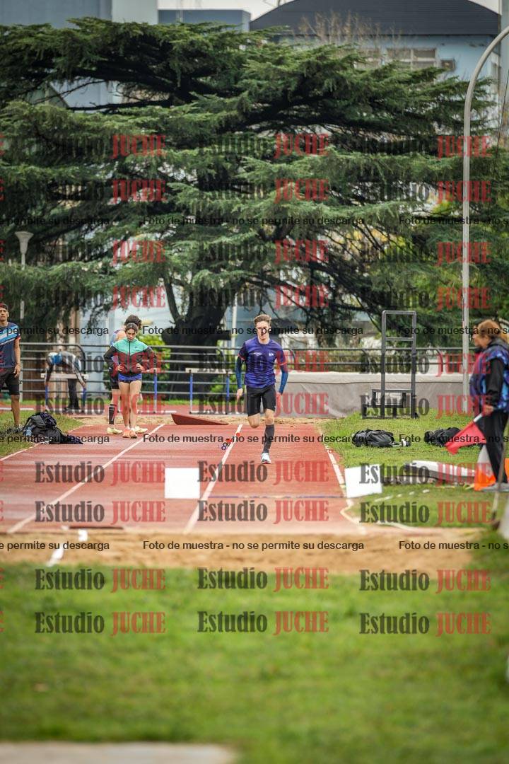 Fotos del salto triple - incluye todas las tandas