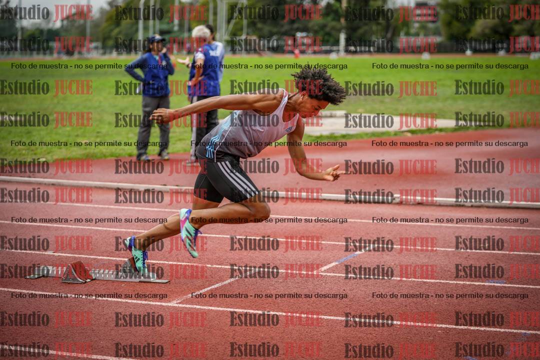 Fotos de los 400 m con vallas de varones