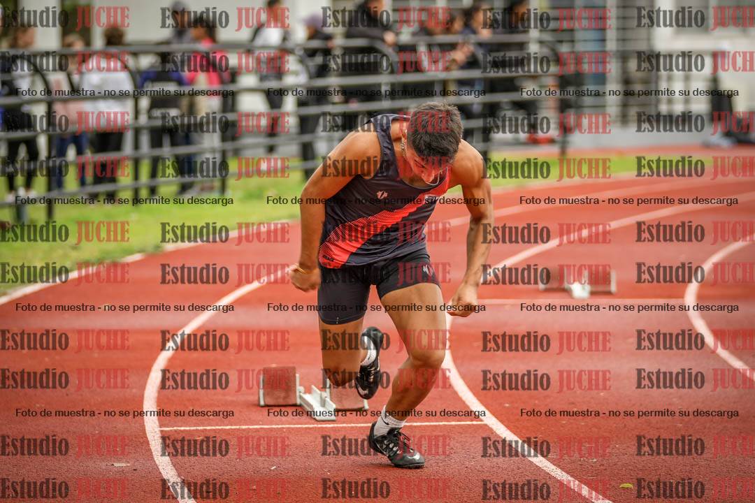 Fotos de los 400 m con vallas de varones