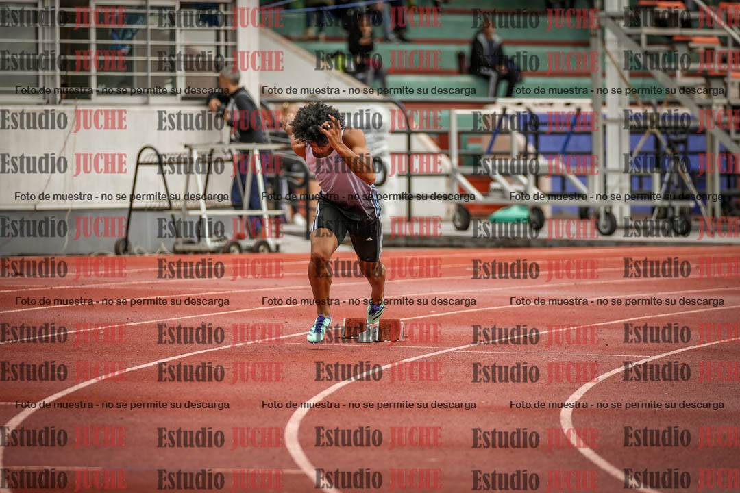 Fotos de los 400 m con vallas de varones
