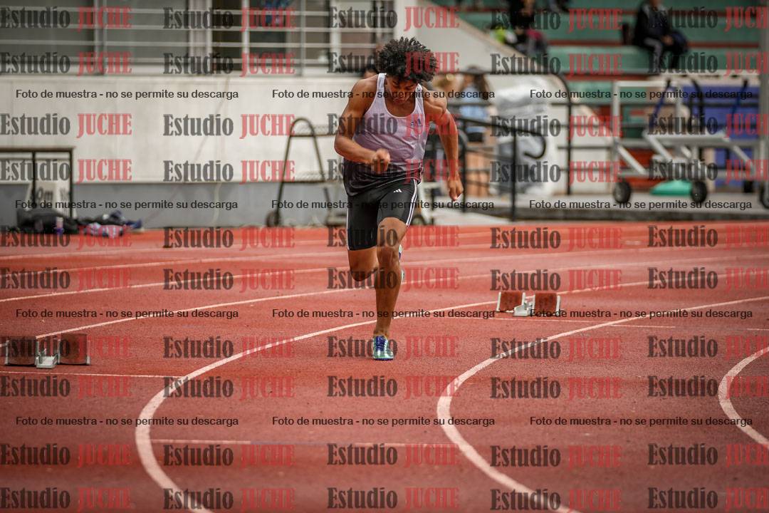 Fotos de los 400 m con vallas de varones
