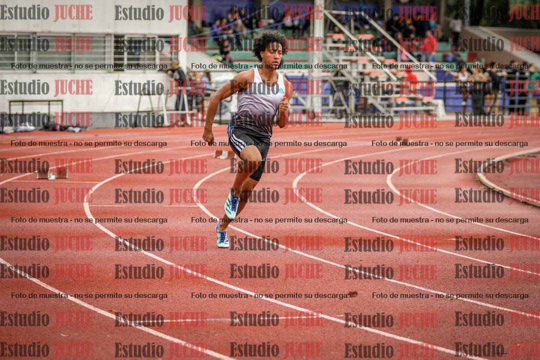 Fotos de los 400 m con vallas de varones