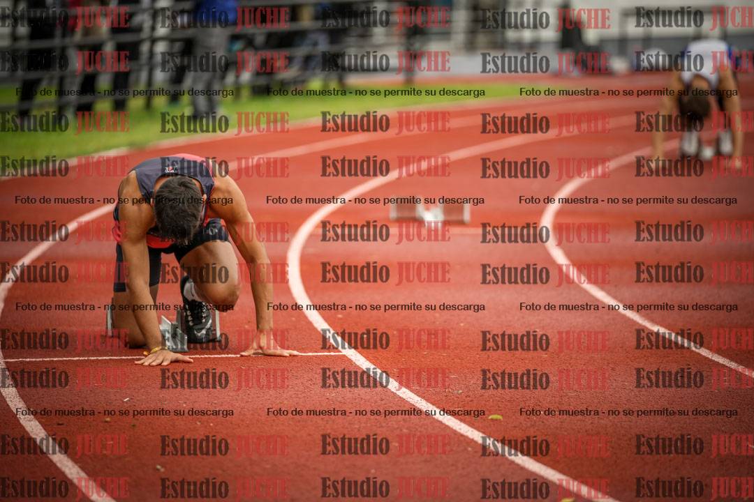 Fotos de los 400 m con vallas de varones