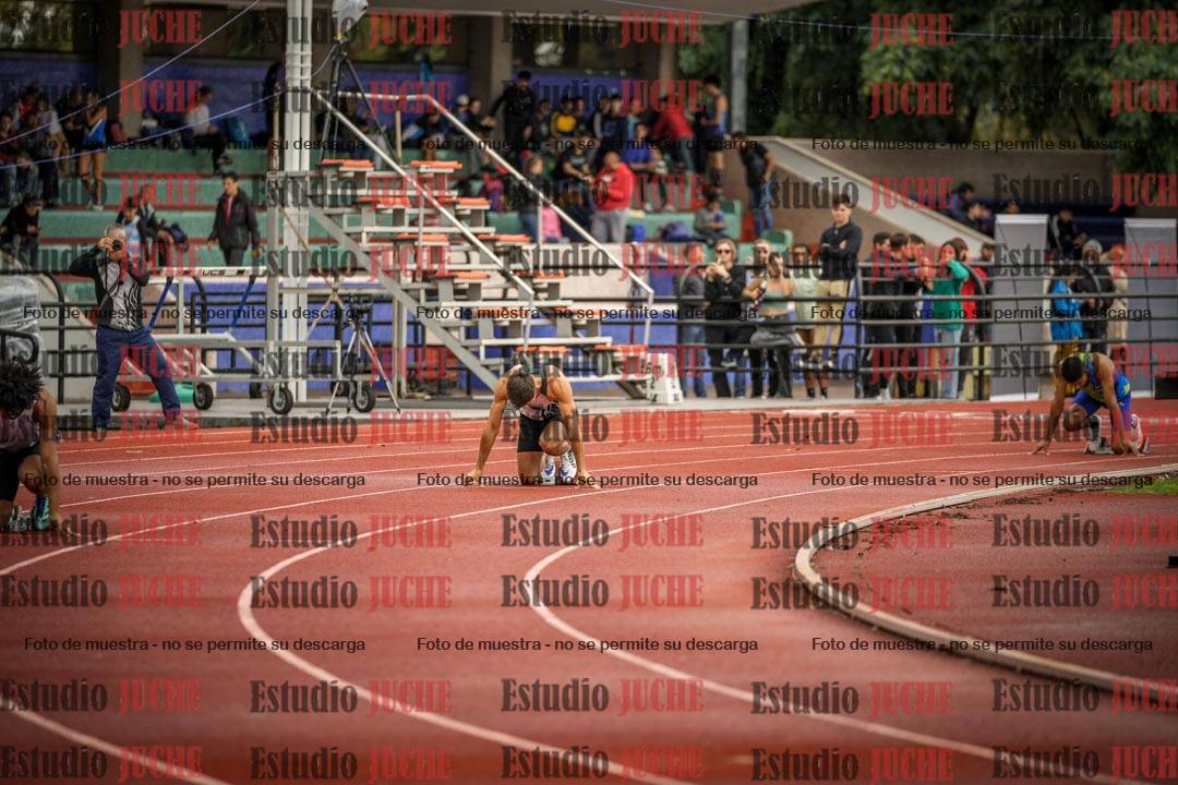 Fotos de los 400 m con vallas de varones
