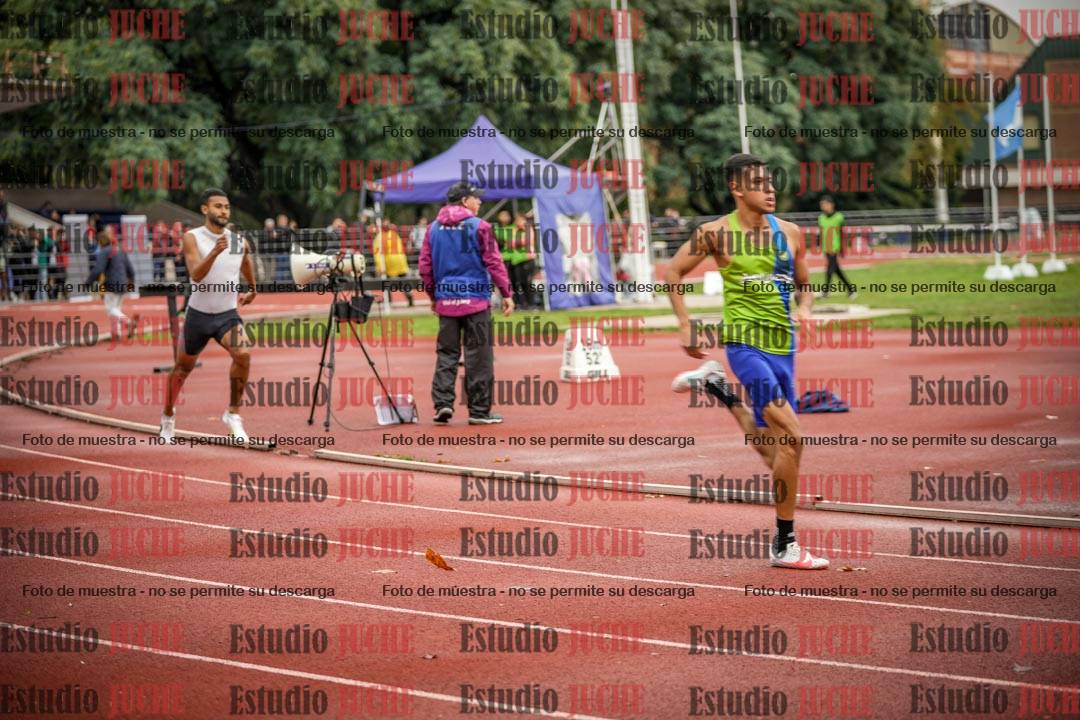Fotos de los 400 m con vallas de varones