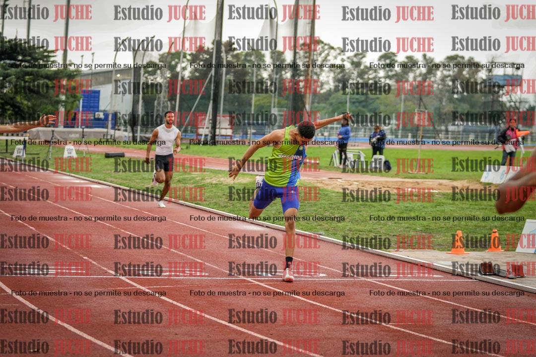 Fotos de los 400 m con vallas de varones