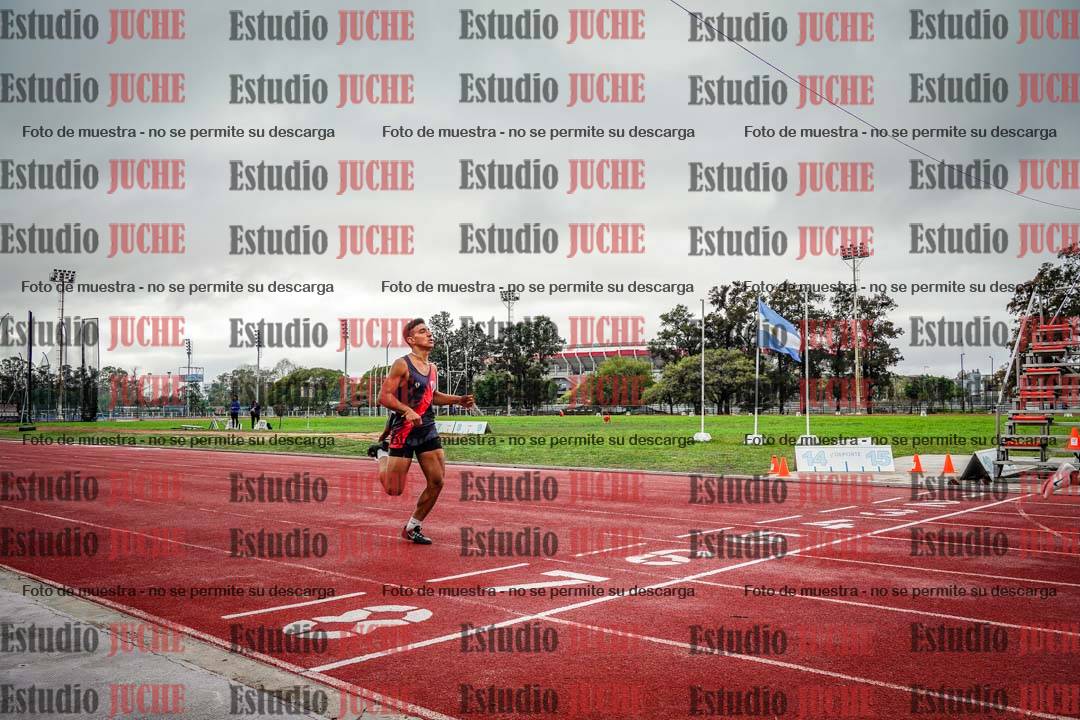 Fotos de los 400 m con vallas de varones