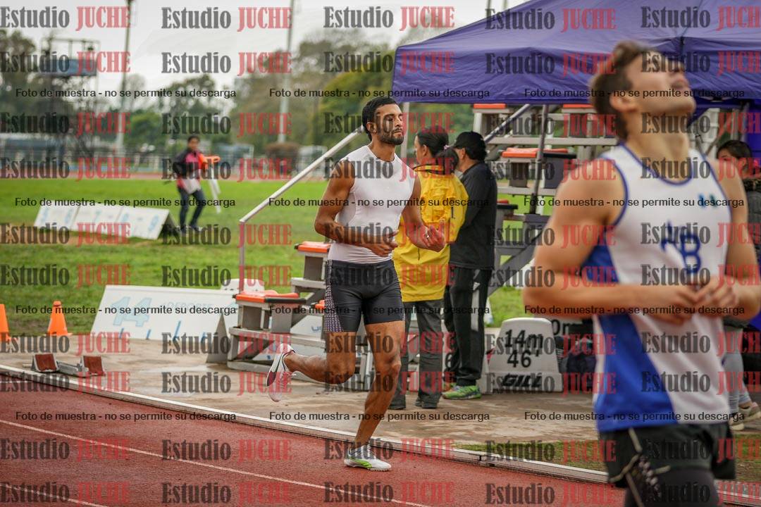 Fotos de los 400 m con vallas de varones