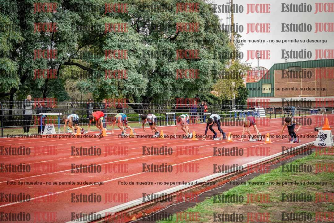 Fotos de los 50 m llanos de varones