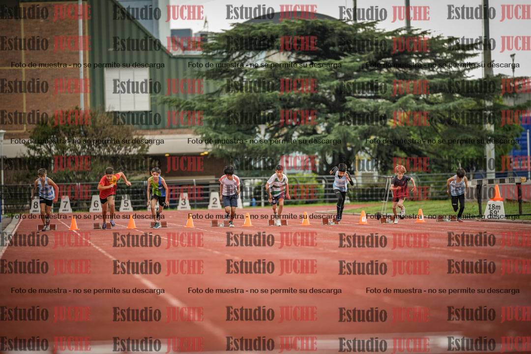 Fotos de los 50 m llanos de varones