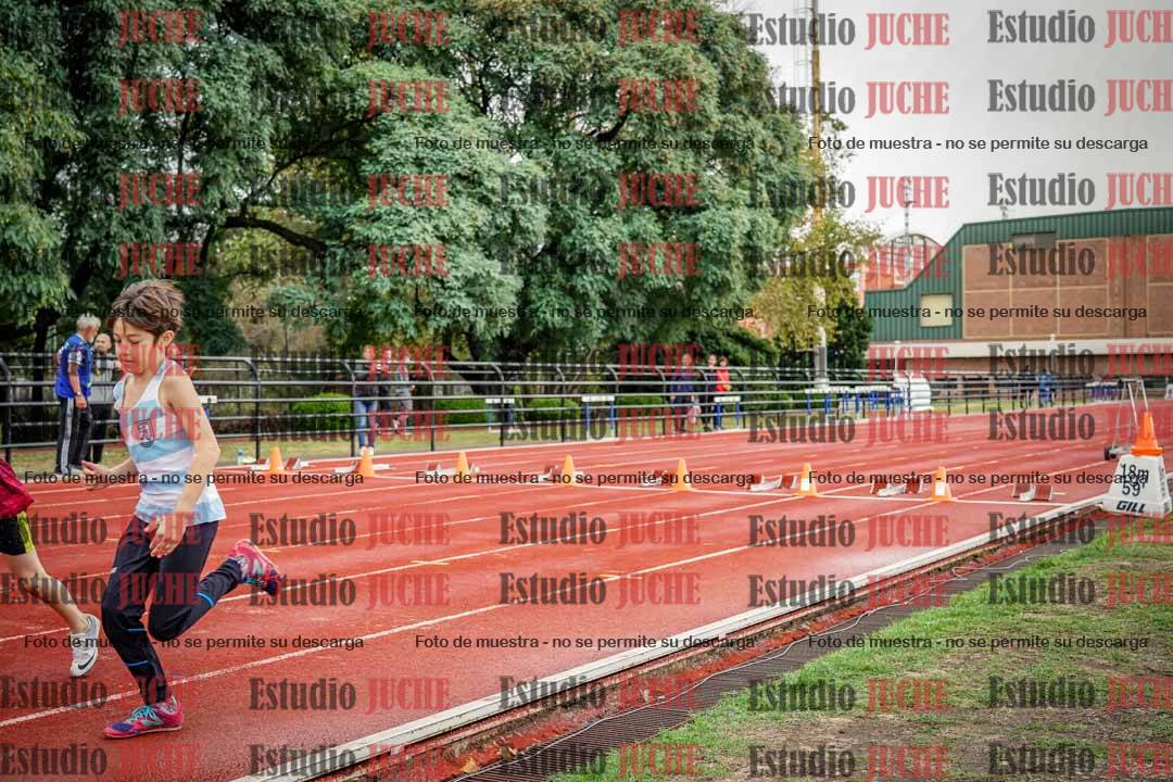 Fotos de los 50 m llanos de varones