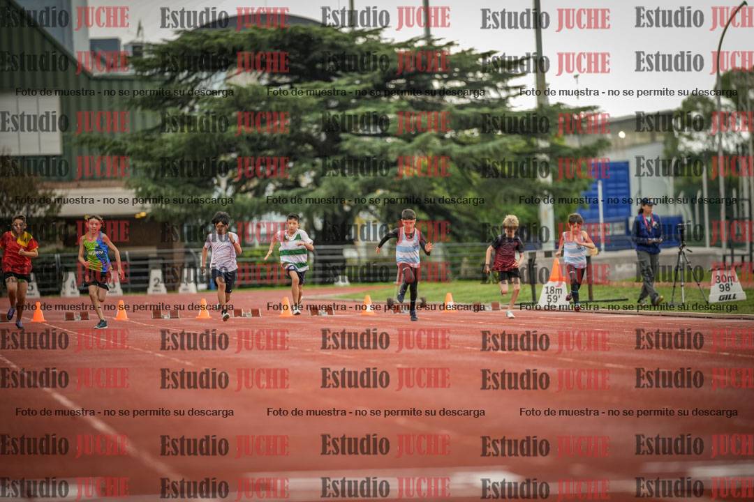 Fotos de los 50 m llanos de varones