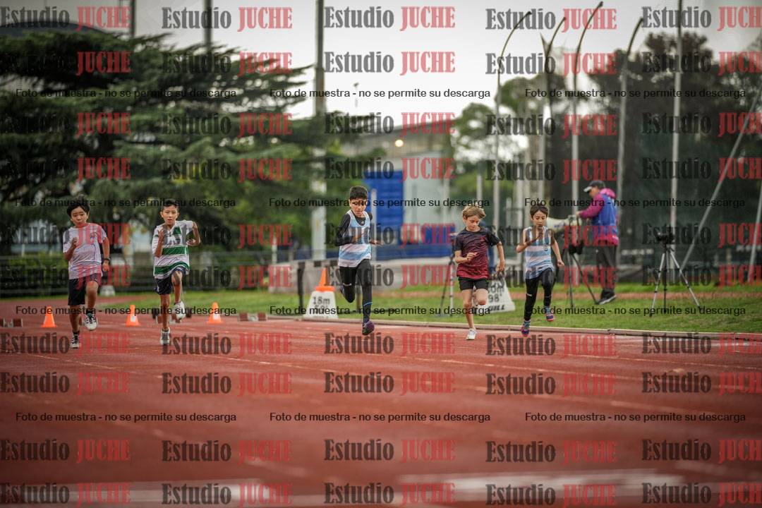 Fotos de los 50 m llanos de varones