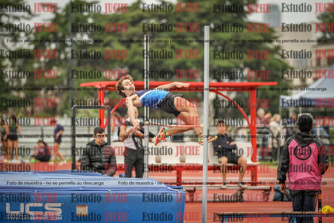 Fotos del salto en alto - incluye todos los grupos