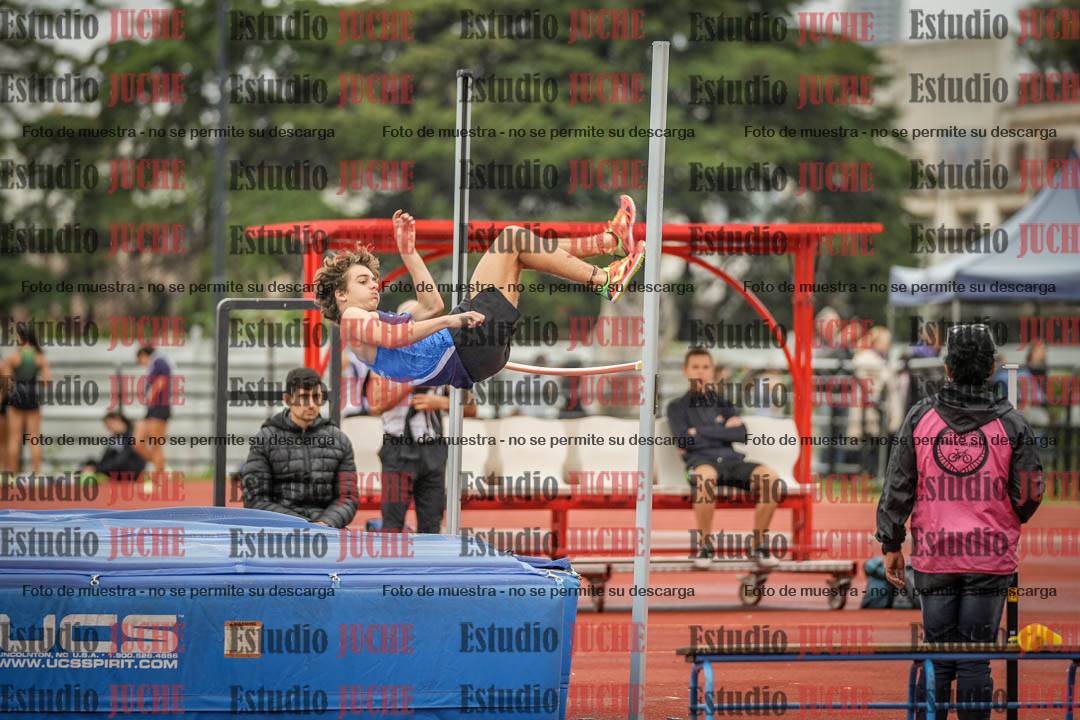Fotos del salto en alto - incluye todos los grupos