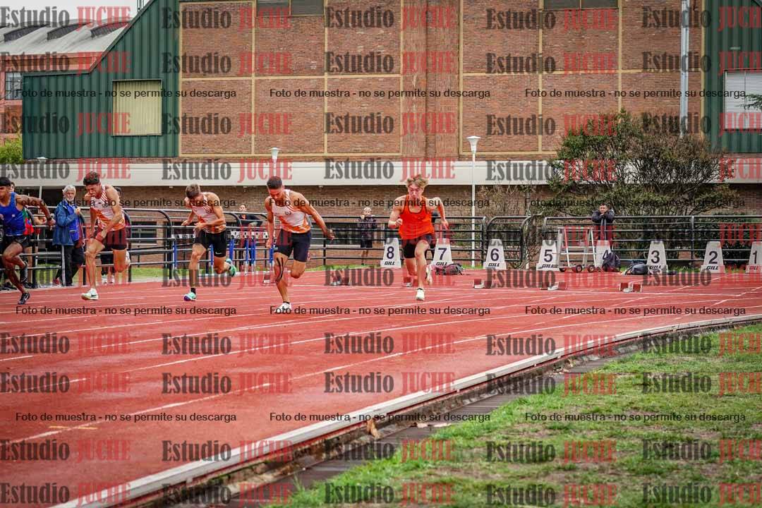 Fotos de los 100 m llanos de varones
