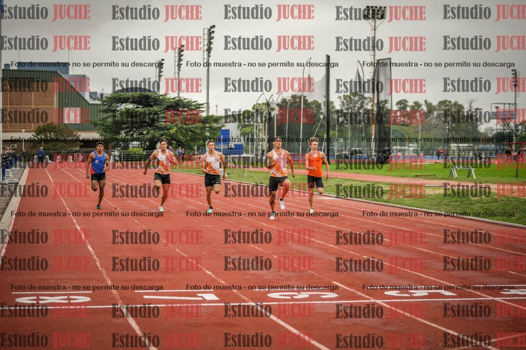 Fotos de los 100 m llanos de varones