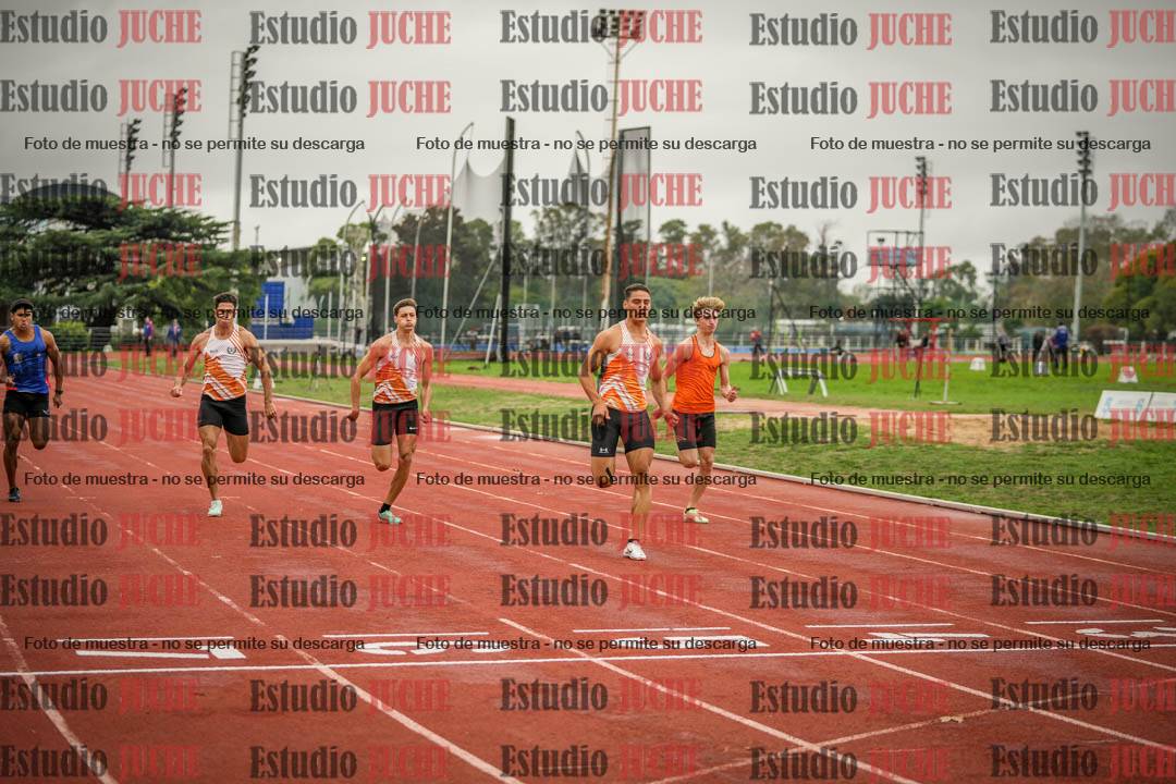 Fotos de los 100 m llanos de varones